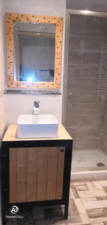 Les Fontanilles Odeillo Chalet 60 Wifi & Parking Gratuit Expose Plein Sud & Plein Pied , Draps & Serviettes De Toilettes Non Inclus, Sabanas Y Toallas No Incluidos 외부 사진