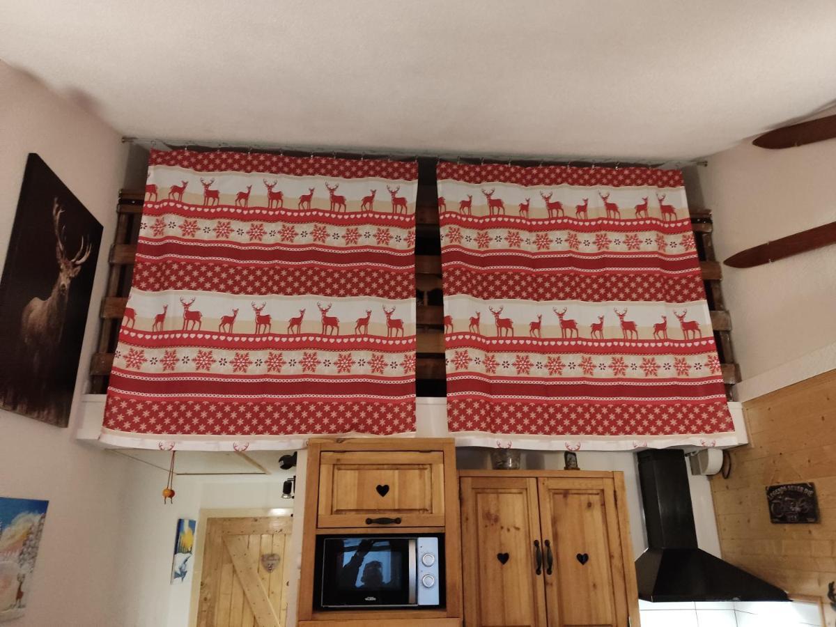 Les Fontanilles Odeillo Chalet 60 Wifi & Parking Gratuit Expose Plein Sud & Plein Pied , Draps & Serviettes De Toilettes Non Inclus, Sabanas Y Toallas No Incluidos 외부 사진