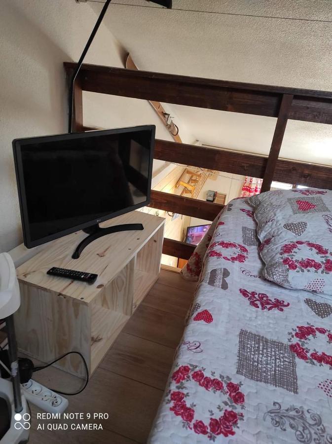 Les Fontanilles Odeillo Chalet 60 Wifi & Parking Gratuit Expose Plein Sud & Plein Pied , Draps & Serviettes De Toilettes Non Inclus, Sabanas Y Toallas No Incluidos 외부 사진